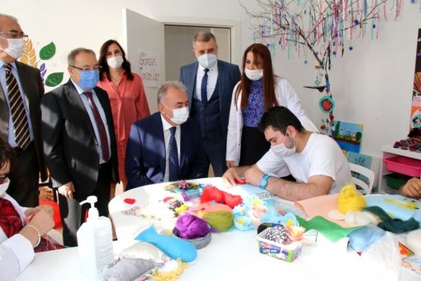 Büyükşehir Belediyesi Engelsiz Kafe hizmete girdi