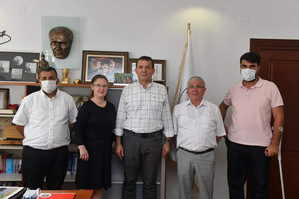 TSD GENEL BAŞKANI ,MALİ SEKRETER VE MERSİN ŞUBE BAŞKANI YENİŞEHİR BELEDİYE BAŞKANINI ZİYARET ETMİŞLERDİR !