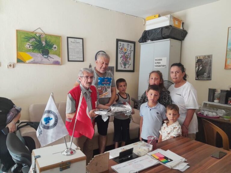 TSD Milas Şubesinden Takdir ve Teşekkür Alan Öğrencilere Hediye Sürprizi.