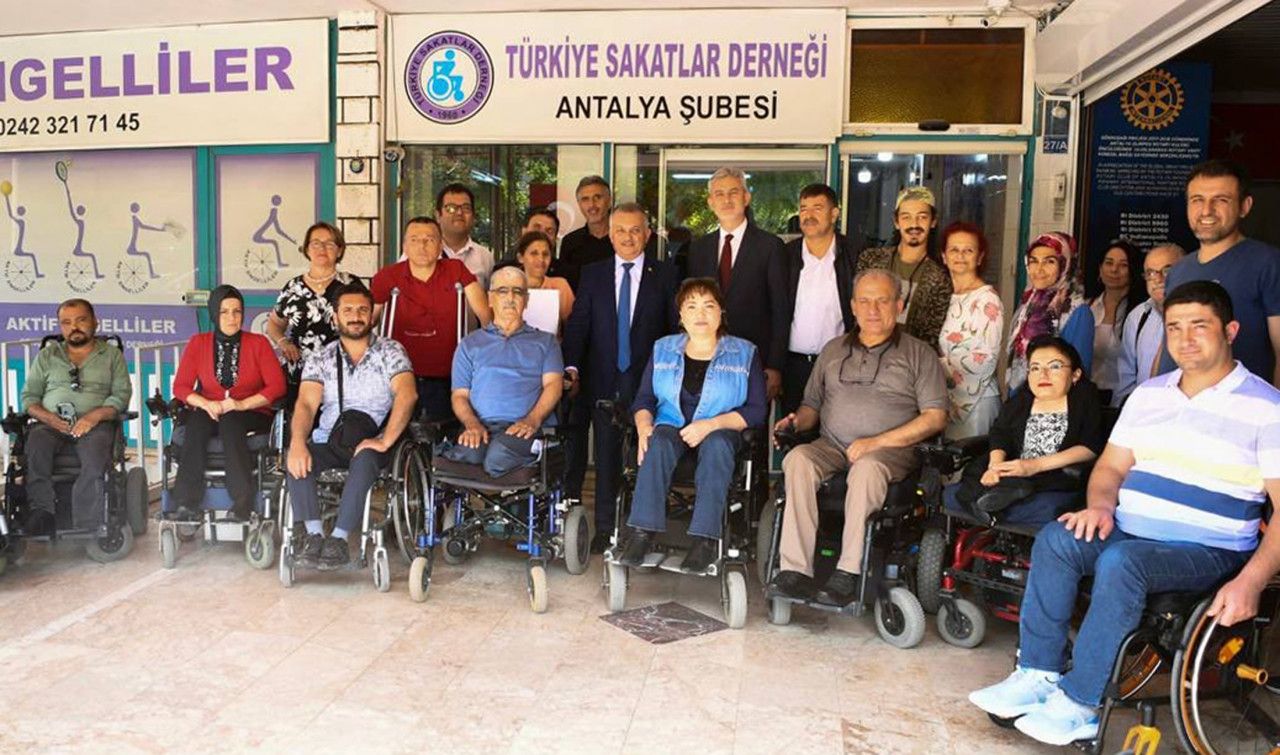 TSD ANTALYA ŞUBESİ'NE ANTALYA VALİSİ ERSİN YAZICI'DAN ZİYARET !