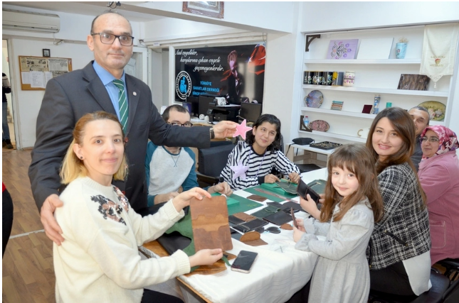Türkiye Sakatlar Derneği Sinop Şubesi tarafından, dernek üyelerine yönelik saraciye kursu açıldı!